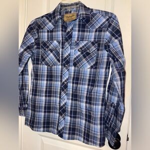 Wrangler Blue Plaid Casual Button Down Shirt